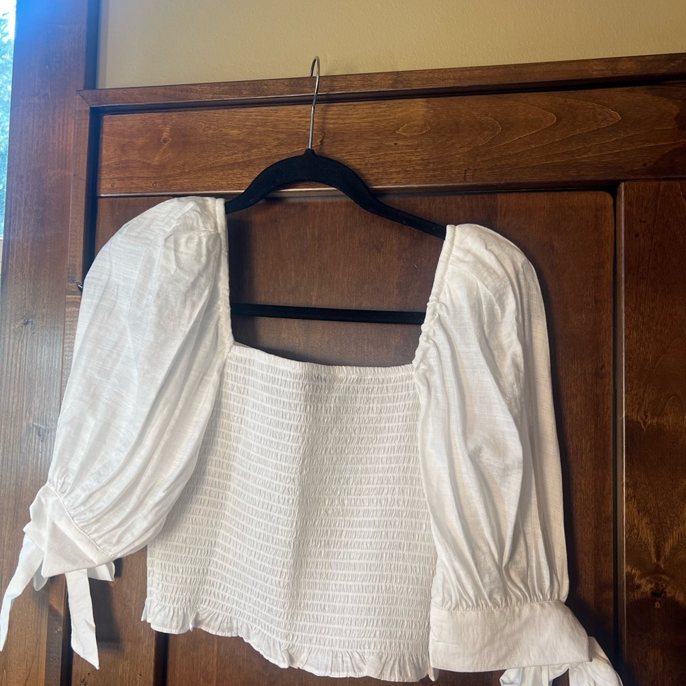 Express White Top - Picture 4 of 4